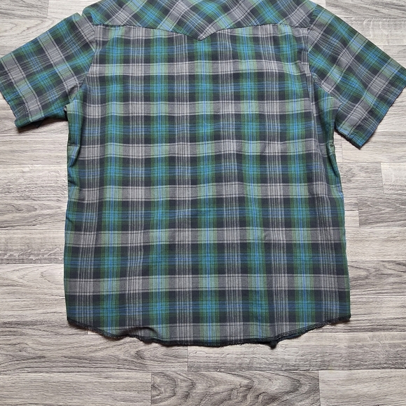 Men’s Wrangler Pearl Snap Short Sleeve Button Down - Picture 6 of 6